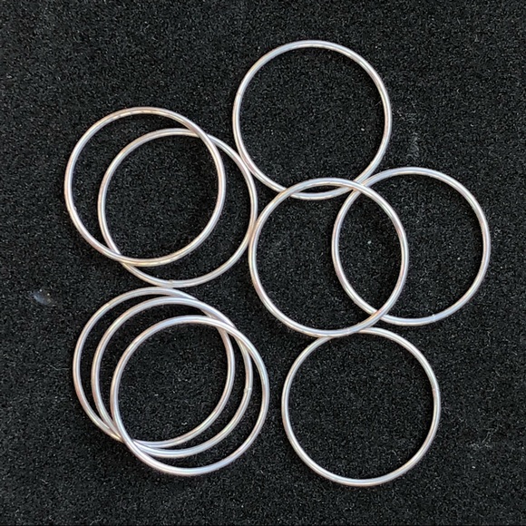 Silver color NEW stackable rings set of 9 rings - Picture 2 of 2